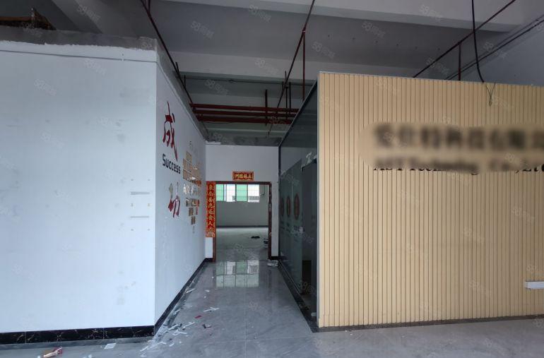 临深大亚湾一楼1200平方带装修办公室地坪漆红本厂房仓库出租