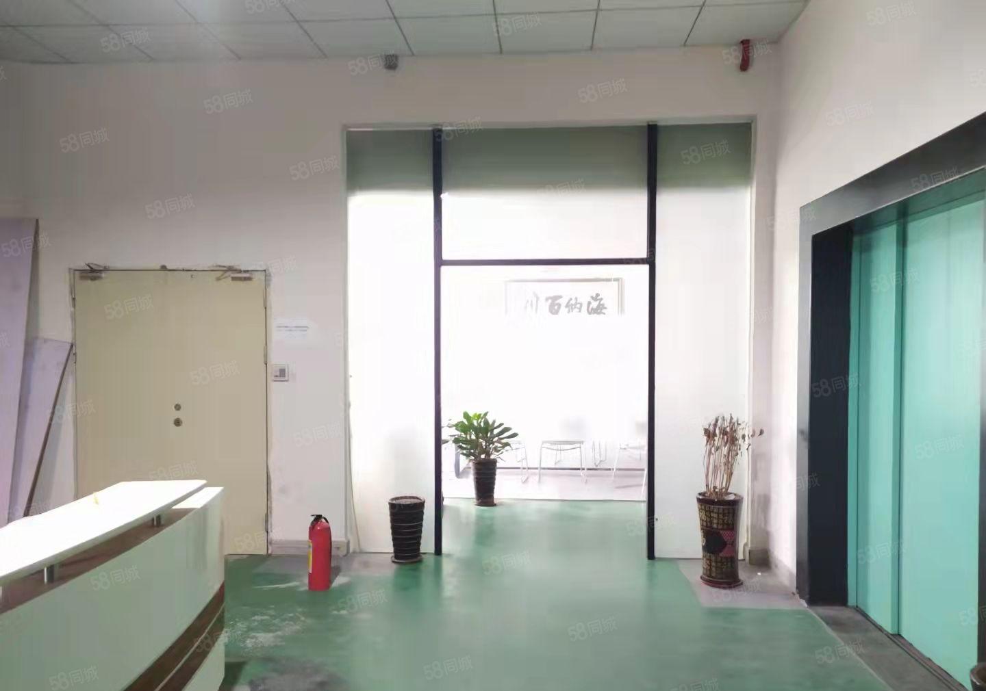 独院三层标准厂房招租5180平方 两部5吨大货梯 空地3千平