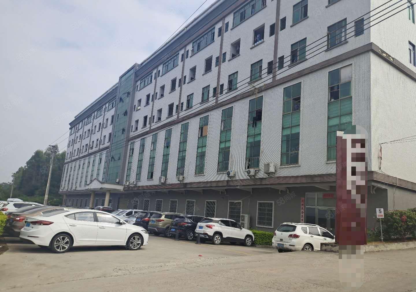 湖镇家具喷油厂房出租6600方，有喷油喷漆排污许可证，可分租