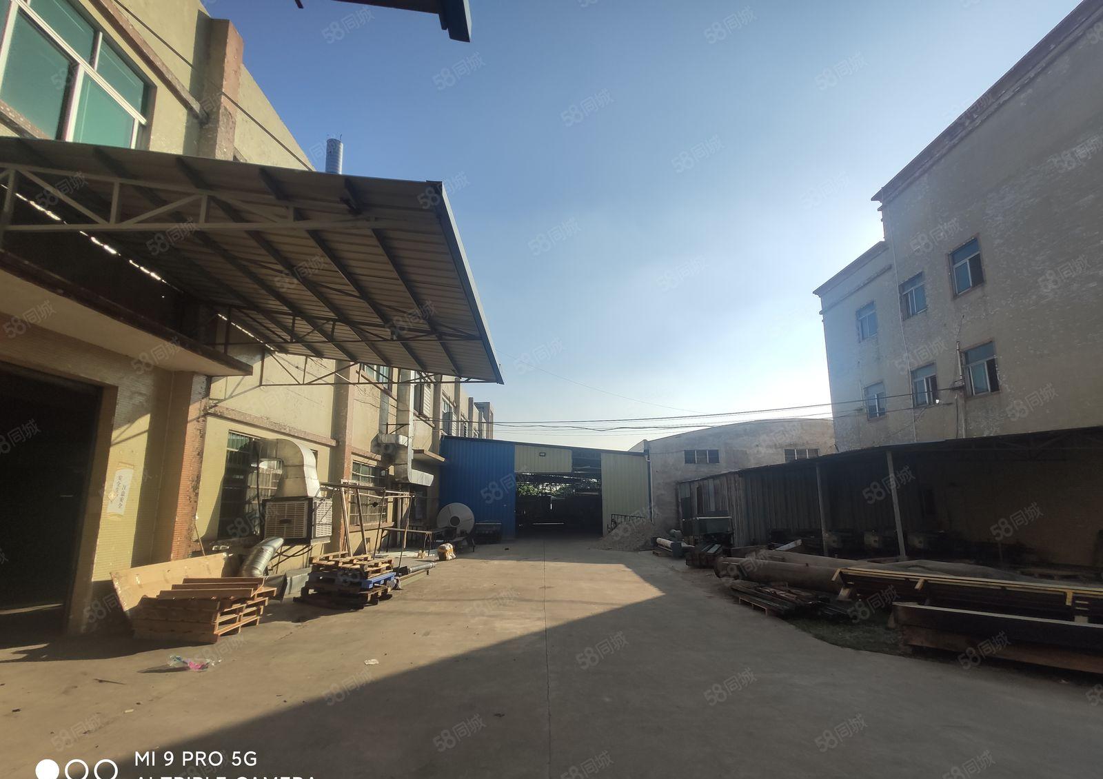 石湾镇新出独院厂房出租，两层厂房加单一层10500平方。