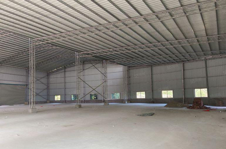 博罗龙溪独门独院原房东厂房出租，车间1500平方，大车可进