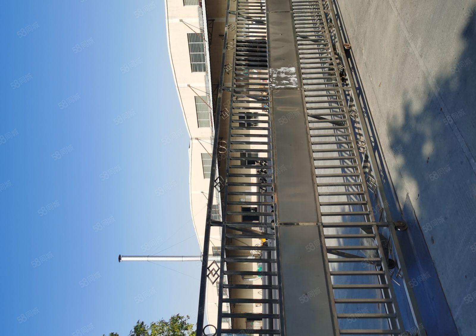 真实图片，原房东独院砖墙到顶单一层手续齐全交通方便工业区独院