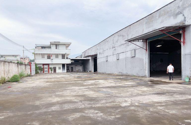 园洲钢结构独门独院厂房出租，厂房空地一比一，现成办公室