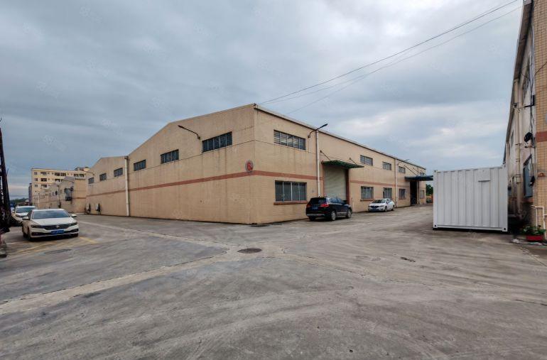 园洲镇，独院单一层厂房3000平米，宿舍办公600平米出租