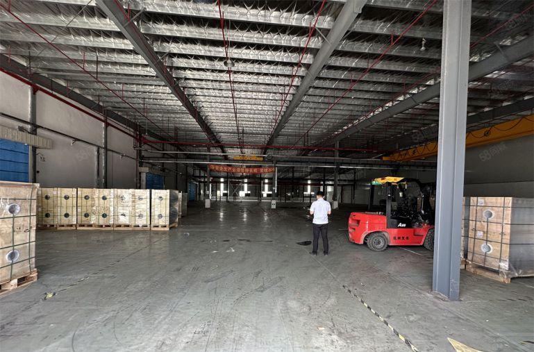 东莞附近带现成行车8米钢构厂房低价充足原房东有红本可分租龙溪