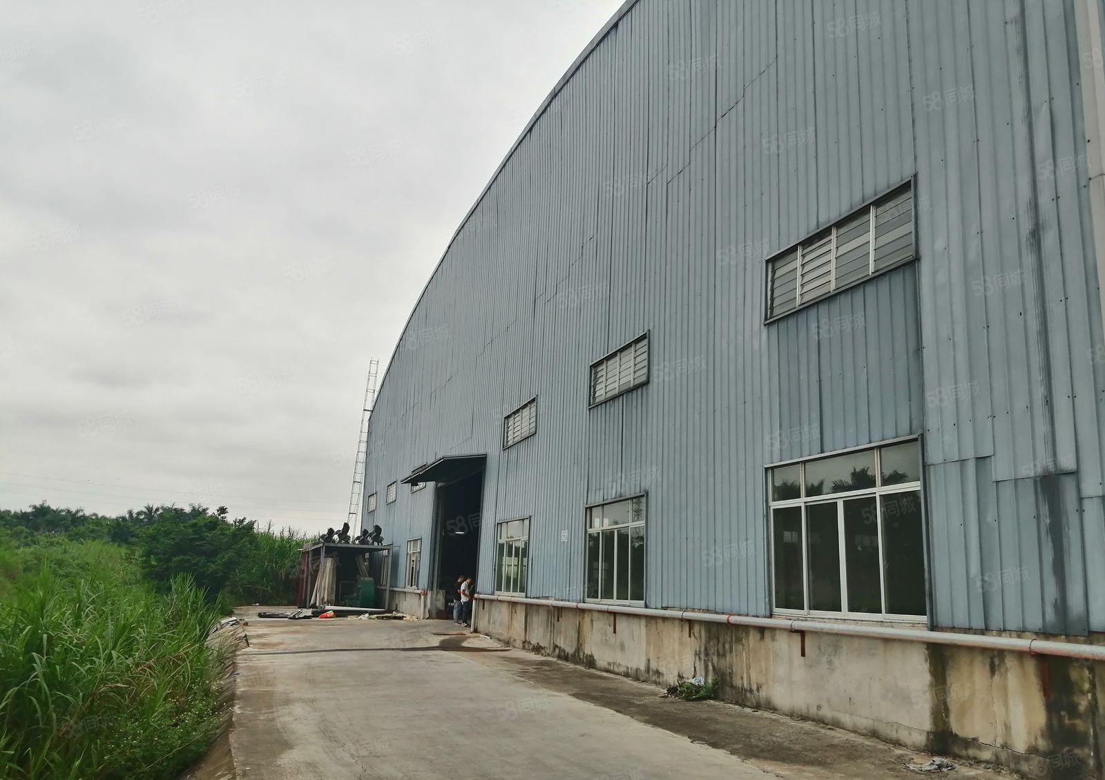 石湾镇单一层钢结构厂房，滴水10米周边无居民区