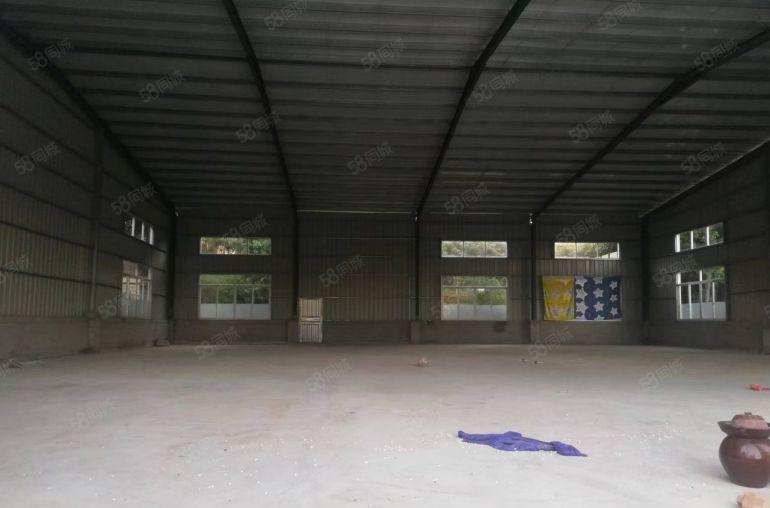 龙溪经典小独院厂房600平，配套宿舍办公，空地超大免费用