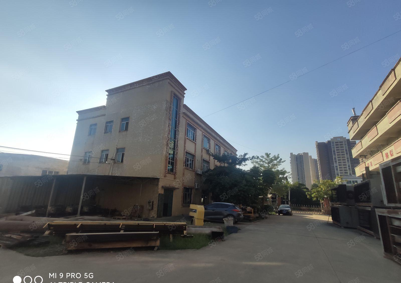 石湾镇新出独院厂房出租，两层厂房加单一层10500平方。