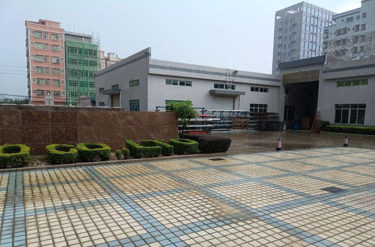 博罗县砖墙到顶原房东厂房仓库底价出租，现成航车一台，滴水七米