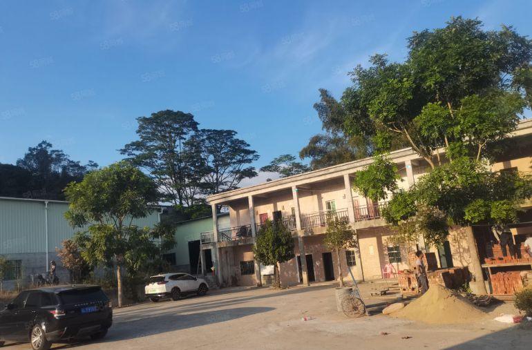 湖镇新出独院钢构3000平空地2000平免费用