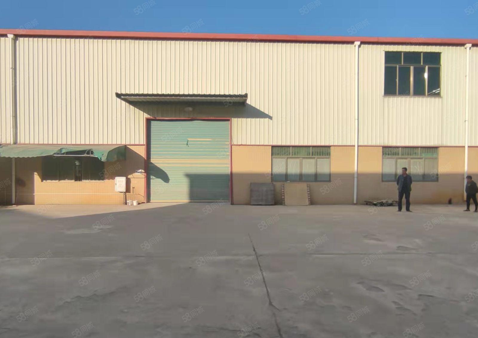 园洲独院单一层4500平方厂房出租，证件齐全，可24小时开工