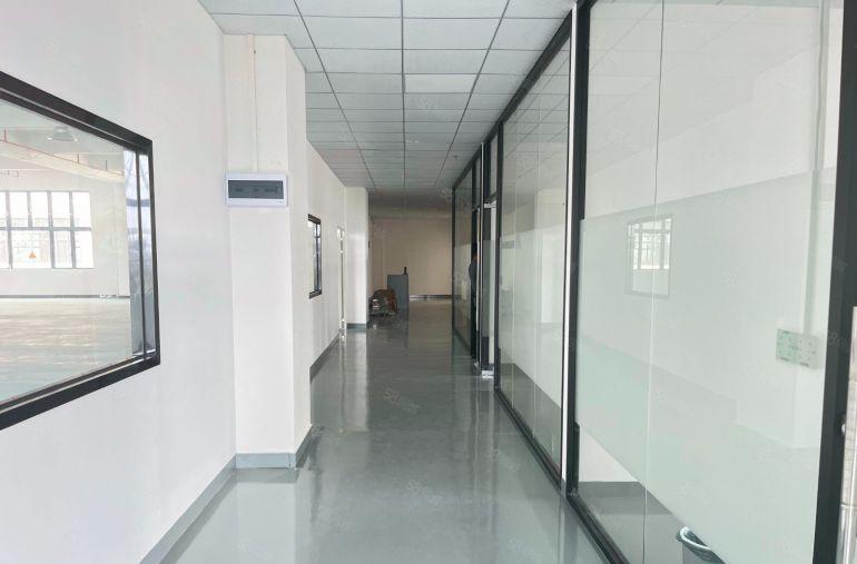 （全新装修）罗阳8块每平全新厂房