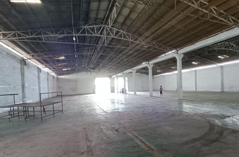 济广高速出口旁原房东独院单一层2500平 12元