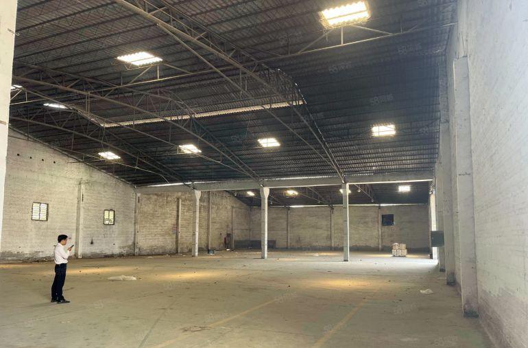 2000平独门独院！11块空地超大原房东实际面积厂房出租