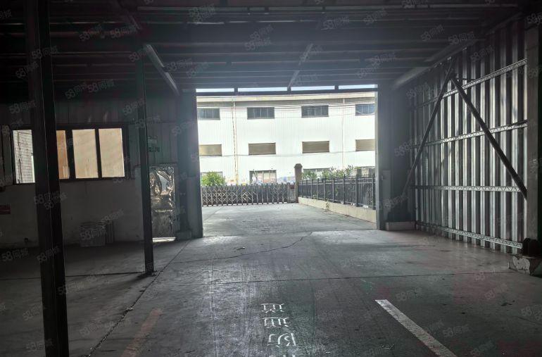 园洲原房东独院单一层厂房滴水9米面积1800平12元出租