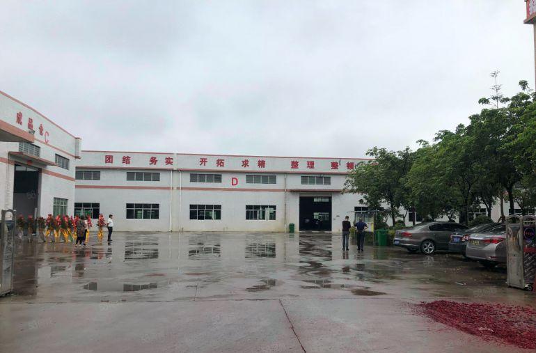 博罗石湾砖墙到钢构5850平米长度160米证件齐全带环评。