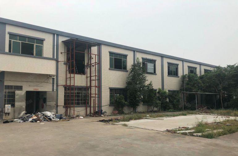 石湾一手房东厂房1楼800平米空地大形象哇噻房东人品好