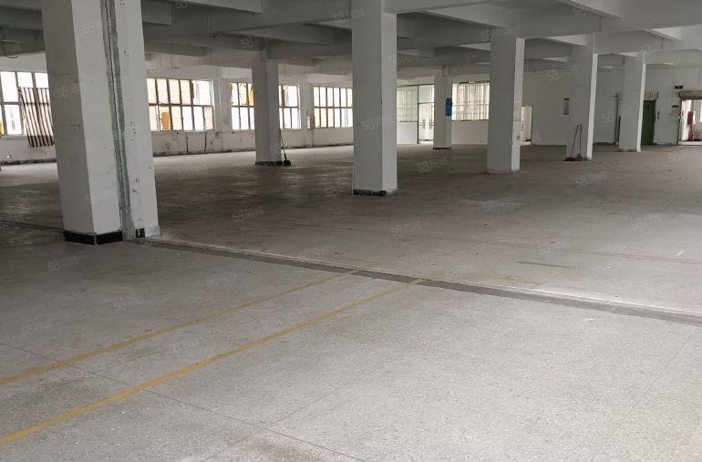 繁华地段工业园区，周边配套齐全，易招工，现成装修，低价出租