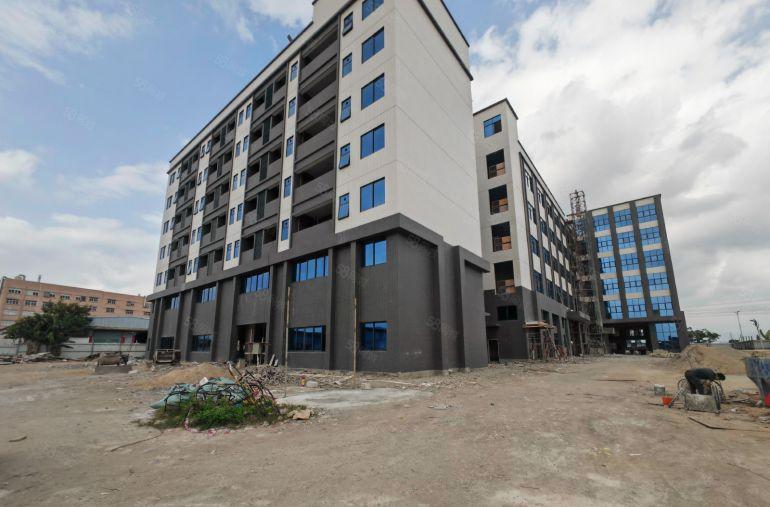 主路原房东独院楼房16000平，大小可分，红本双证