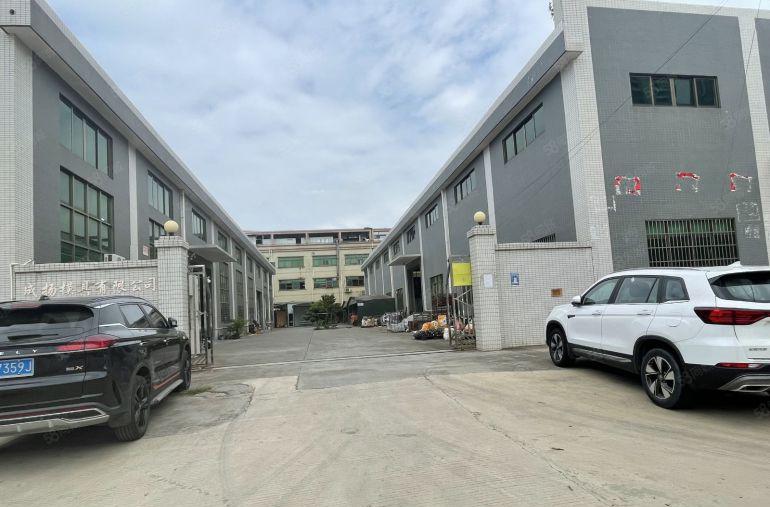 新出原房东自带航车2部单一层厂房出租