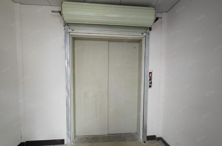 现成无尘车间，装修豪华办公室厂房2层3000平，可分租价格便