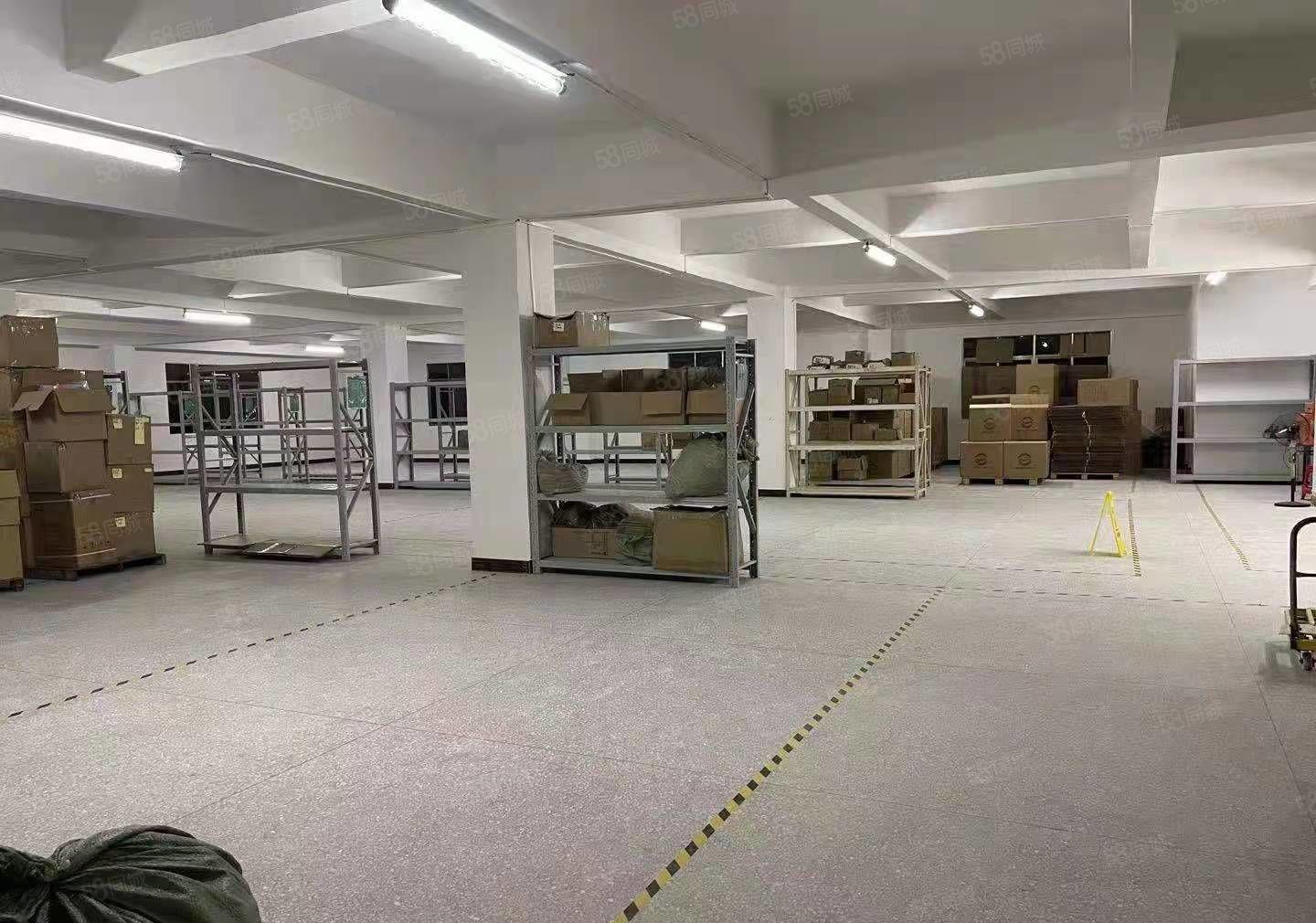 石湾镇滘吓楼上厂房出租现成装修