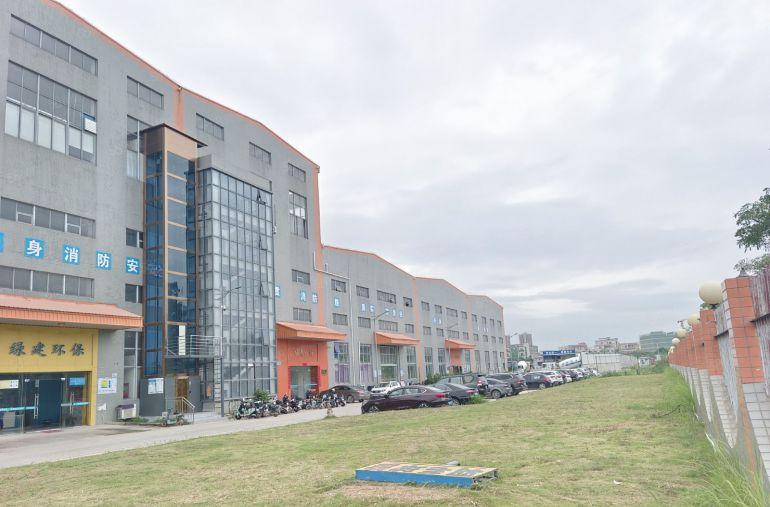 园州重工业厂房面积23000平米（高度9米）报价13大小分租