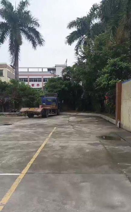 石湾村委独院单一层厂房底价出租5000平，空地超大，包办环评