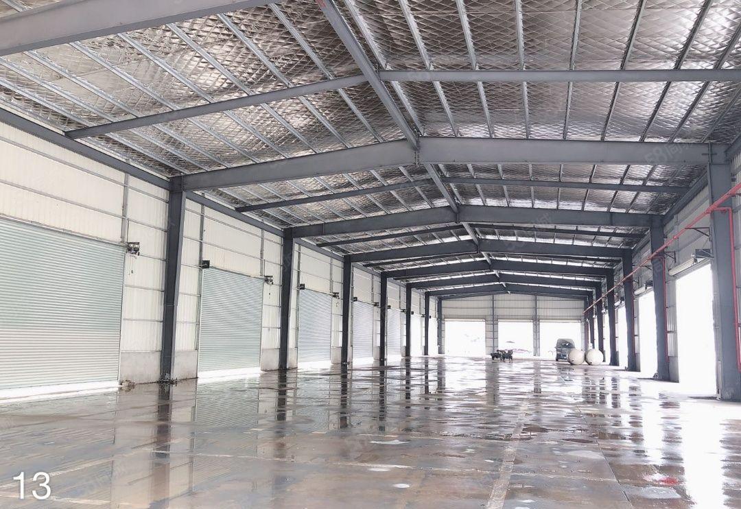 带现成石材环坪厂房出租，可排水，周围无居民，红本证件。