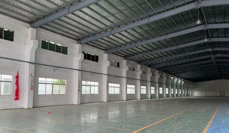 石湾原房东长度156米带红本单一层厂房5000平实际面积出租