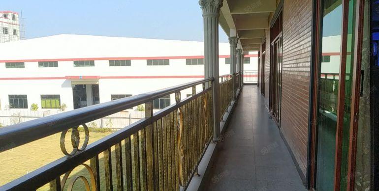 石湾镇独门独院单一层砖墙到顶厂房两栋16000平方，空地大