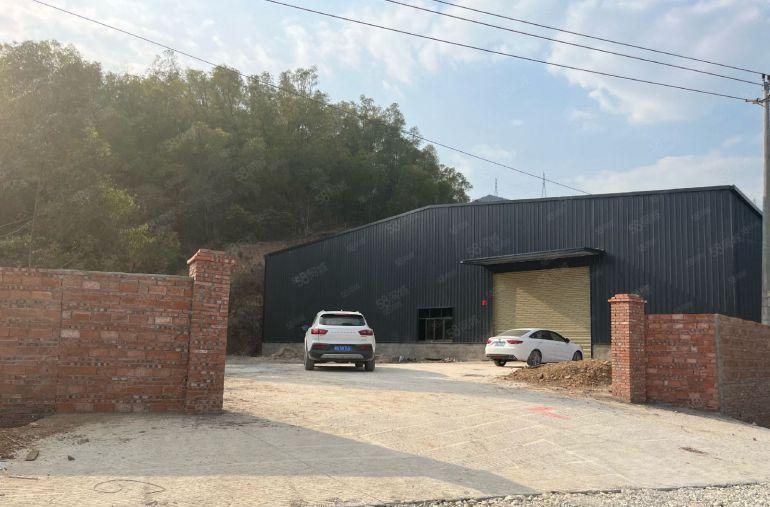 博罗龙溪原房东独院单一层低价出租，1200平方，空地超大。