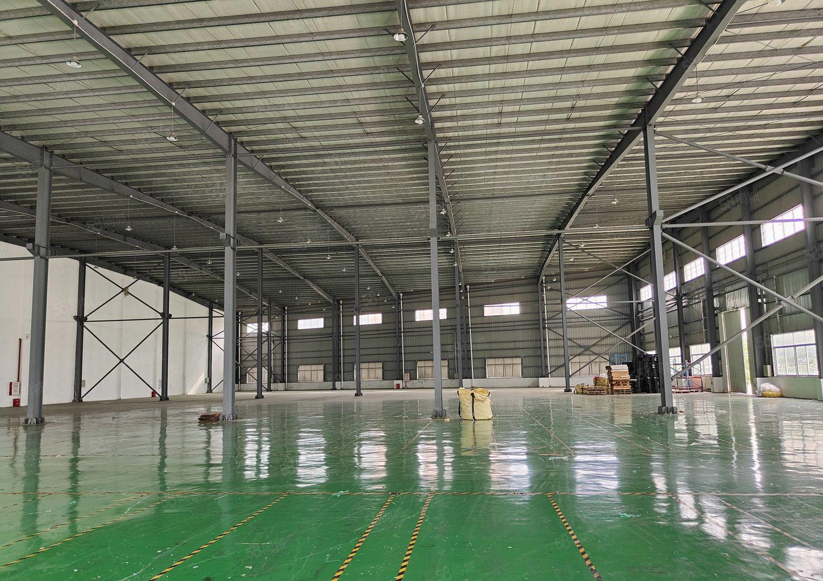 博罗龙溪工业区附近新出8000平方独院厂房出租，可以分租