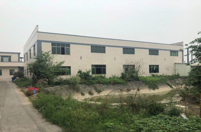 石湾一手房东厂房1楼800平米空地大形象哇噻房东人品好