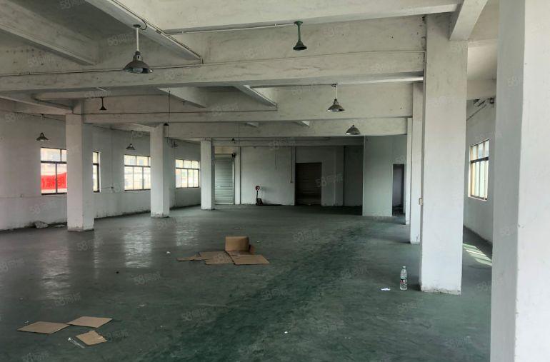 石湾老城区1楼房500平方水电齐全层高5米带装修。