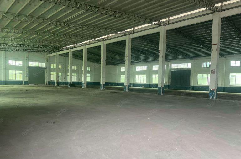 石湾工业园区砖墙到顶厂房出租面5000平方空地非常大免费使用