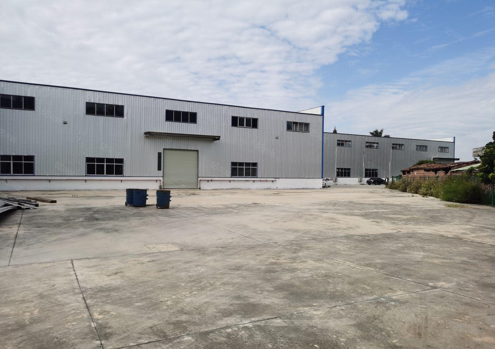 龙溪镇新出独门独院两层砖墙到顶厂房，红本证件，现成五金环坪。