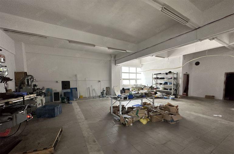 园洲现成装修厂房10元出租水电齐全进场即可生产可分租500