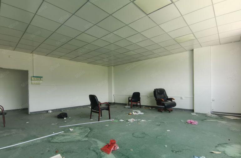 龙溪原房东厂房出租，带装修，标准厂房，接受噪音，3吨电梯