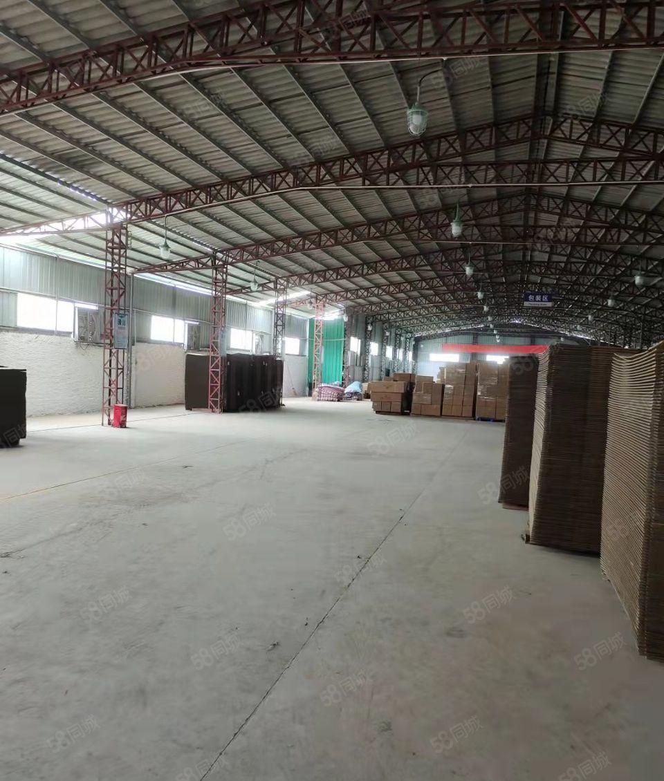 龙溪镇独院厂房7800平方 ，空地2000平方，证件齐全