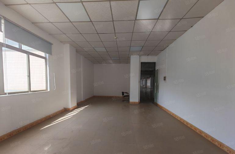 园洲上南工业区新空出3楼1300平，带现成办公室水电齐全