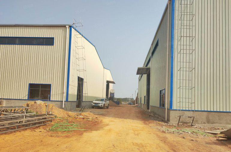 可做有噪音气味粉尘行业单一层900平，周边无居民