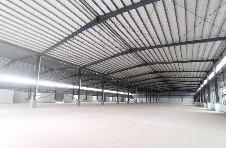 9块！博罗独门独院钢构4000平出租可做污染行业可分滴水9米