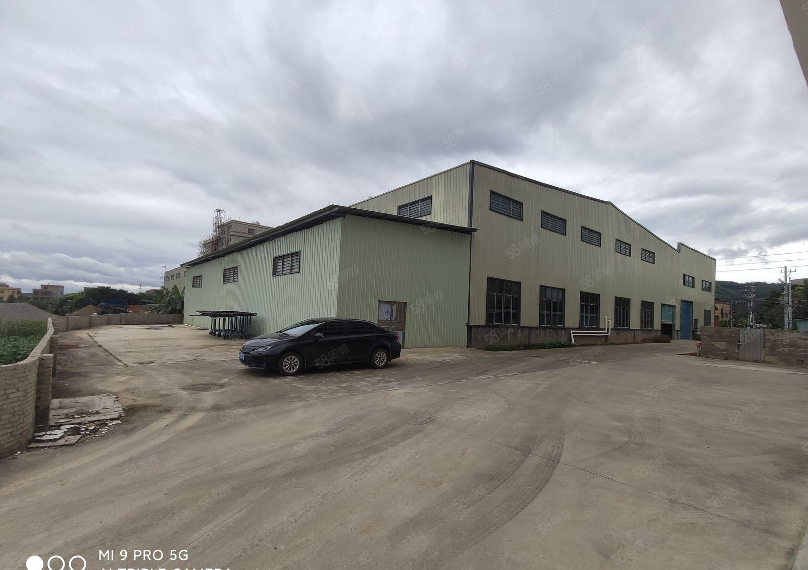 带行车原房东单一层厂房出租，滴水9米，进车方便，证件齐全。