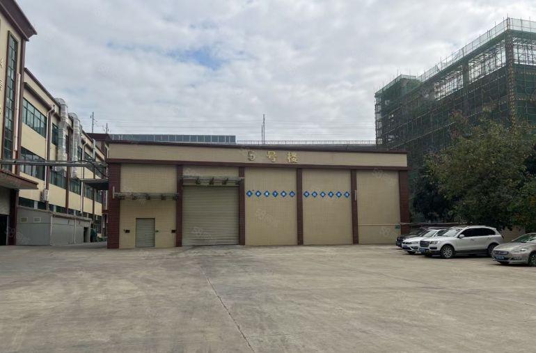 靓四角楼标准厂房16000平米招租