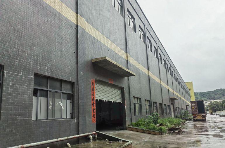 砖墙到顶15米！14元！罗阳镇国有双证钢构8200平低价出租