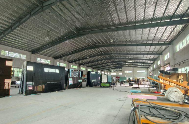 石湾镇原房东砖墙到顶滴水9米单一层厂房出租，证件齐全可办环评