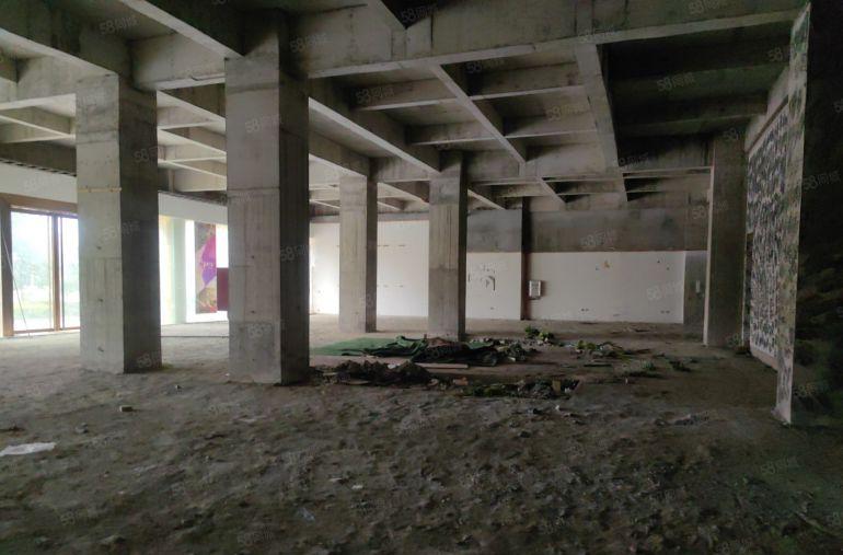 临街厂房出租600平 采光很亮 交通便利 价格可谈