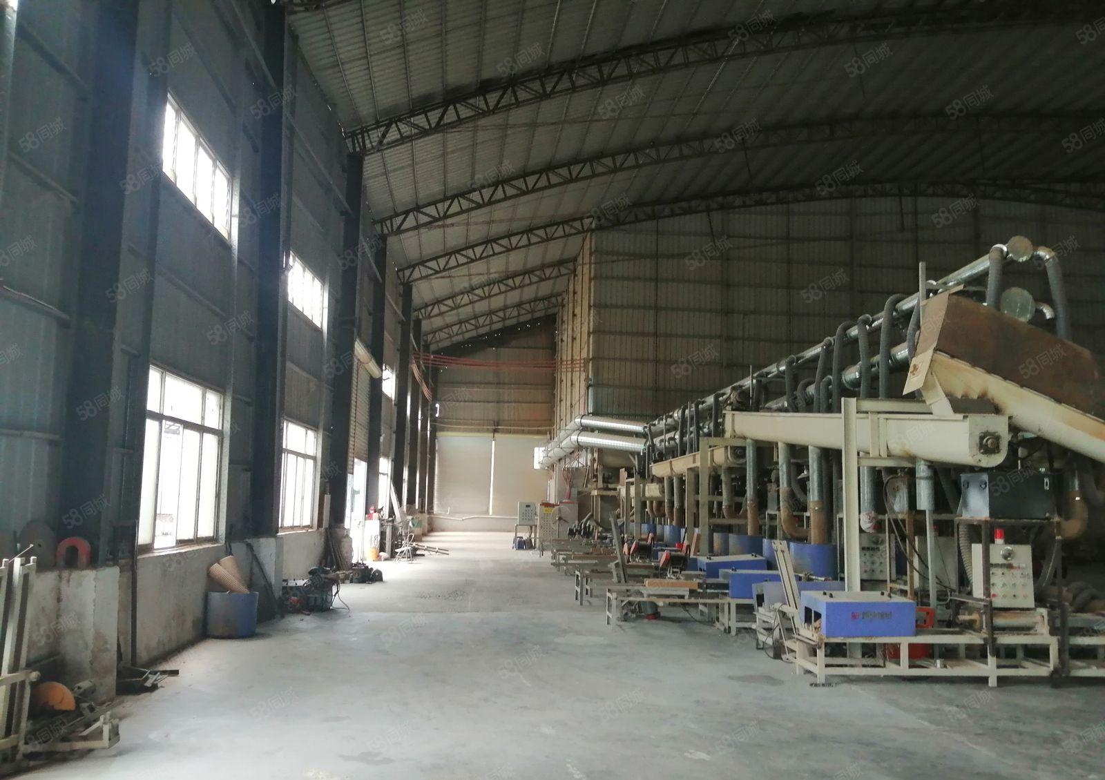 石湾镇单一层钢结构厂房，滴水10米周边无居民区