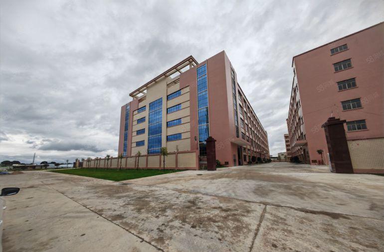 新出可排水厂房  酸洗磷化喷油喷粉 现成环评 正常价